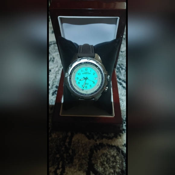 Timex Expedition watch - Picture 2 of 5